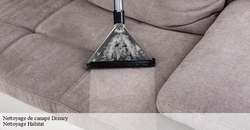Les erreurs à éviter lors du nettoyage de votre canapé à 93700